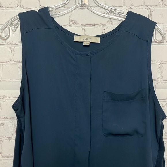 Ann Taylor LOFT Sleeveless Multimedia Covered Button Blouse - Picture 2 of 11